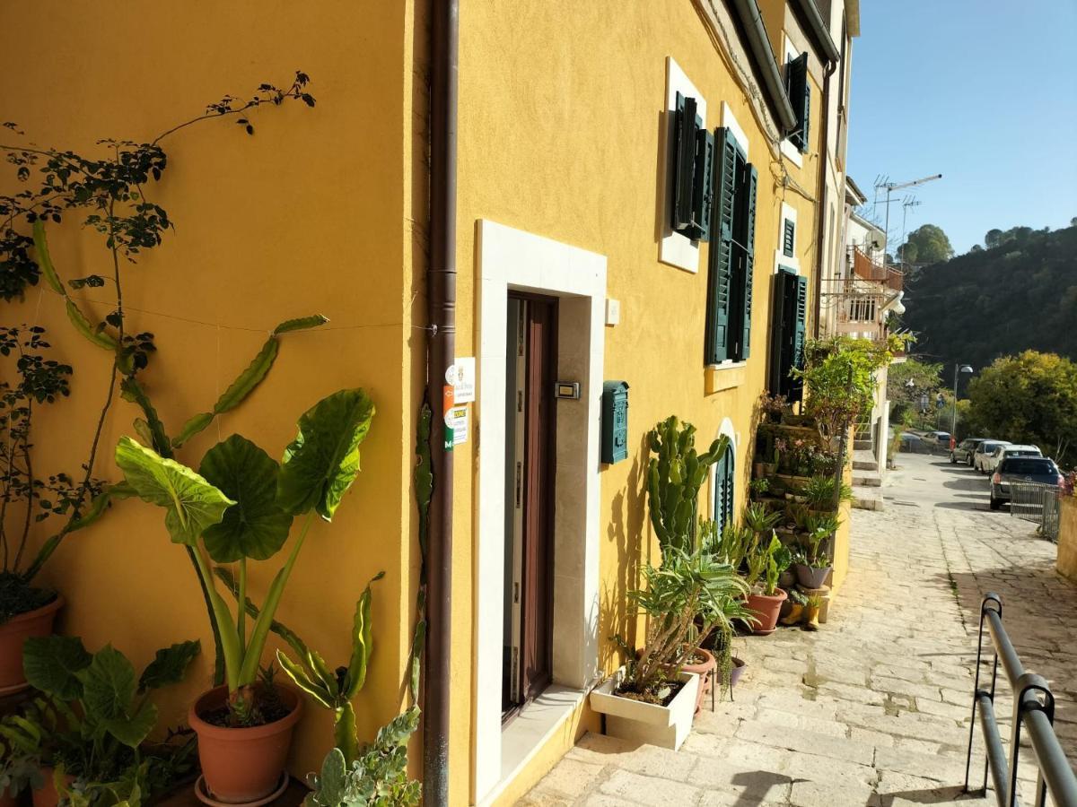 Ferienwohnung La Casa Di Sveva Ragusa Exterior foto